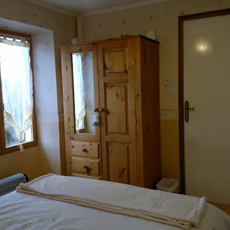 La Maison Jaune Alojamento de Acomodação e Pequeno-almoço