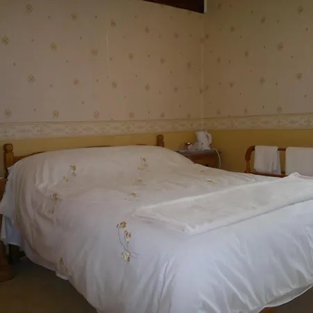 La Maison Jaune Alojamento de Acomodação e Pequeno-almoço 3*