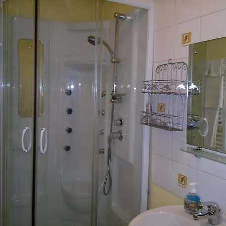 La Maison Jaune 3* Bouresse